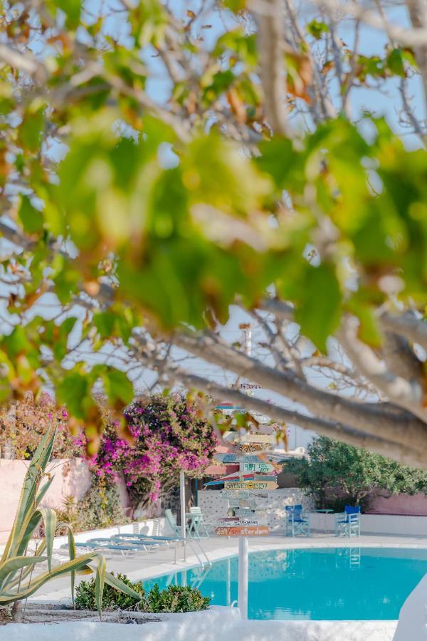 Caveland Hostel Karterados (Santorini)