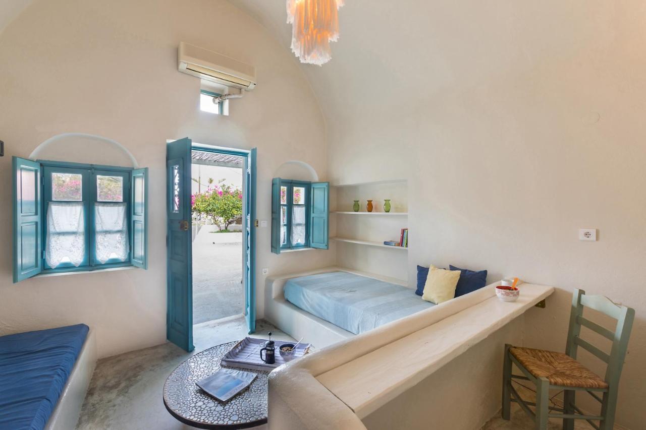 Caveland Hostel