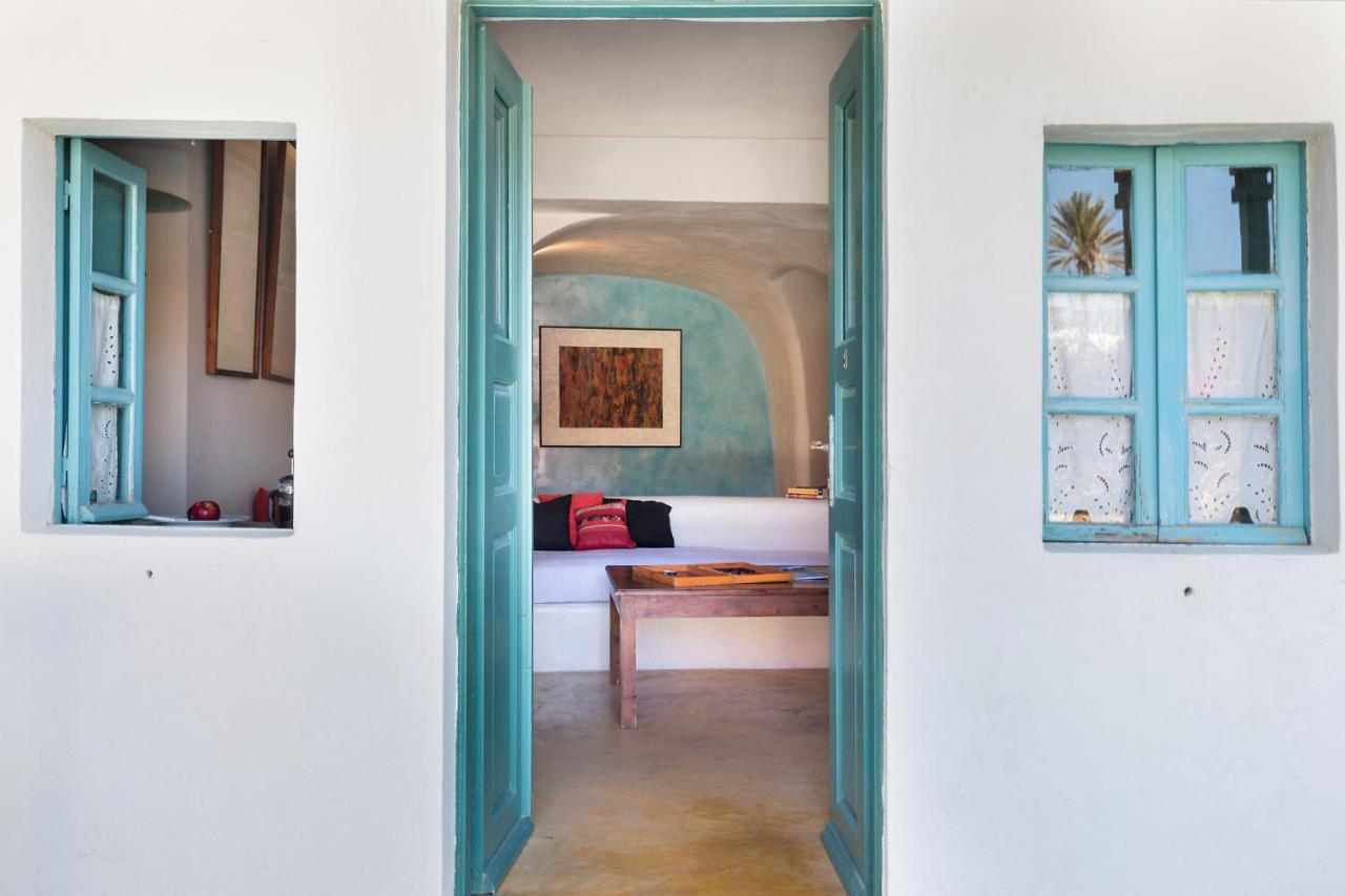 Caveland Karterados (Santorini)